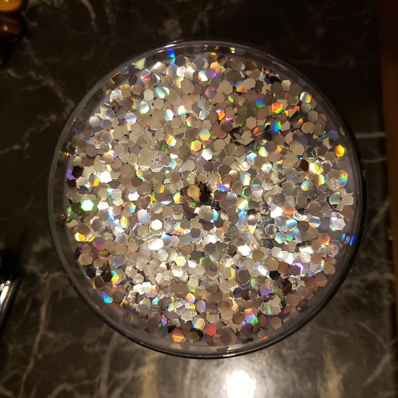 ❤️BUY 5 GET 3 FREE Candier What Would Dolly Do Candle - 9oz - Picture 4 of 7